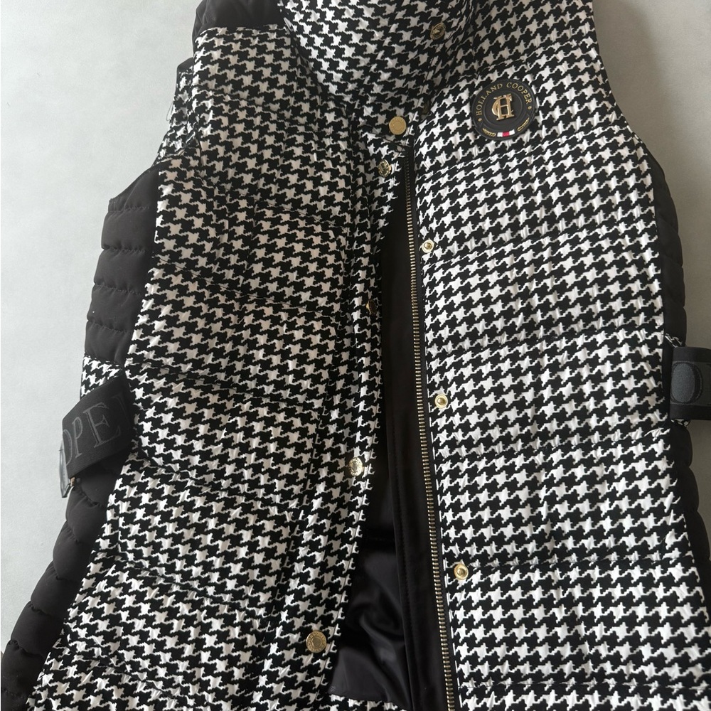 Women's Black and White Houndstooth Vest